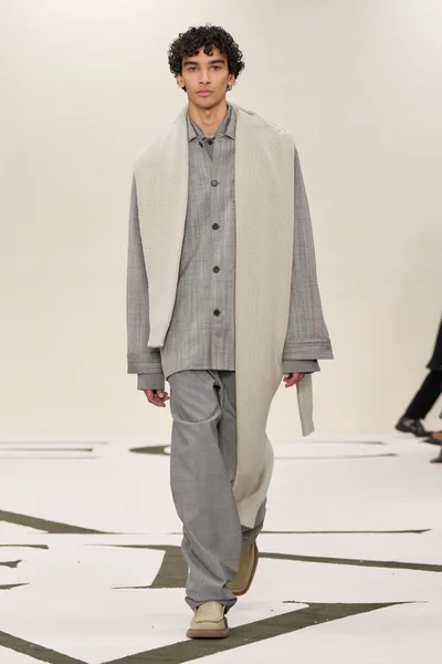 Look 42